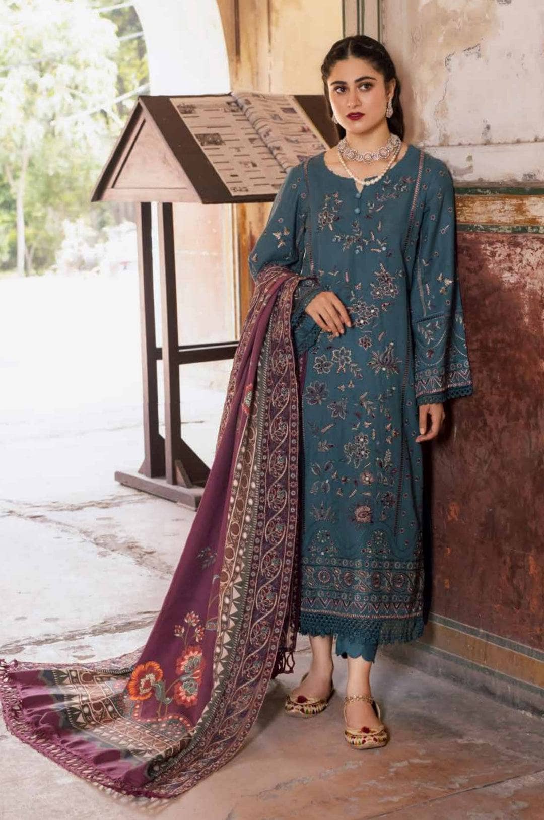 img_nureh_maya_khaddar_awwal_boutique