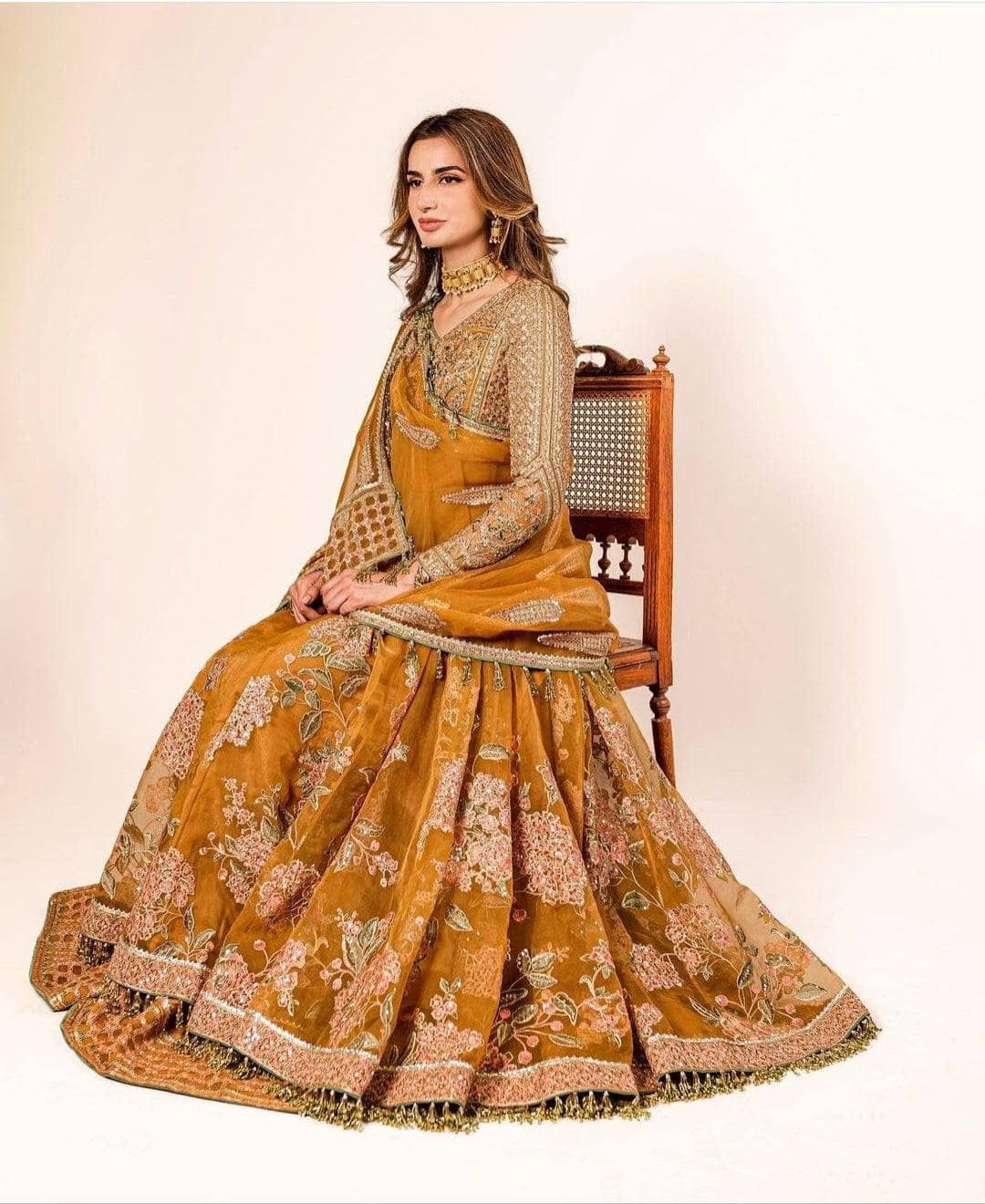 img_hussain_rehar_paar_awwal_boutique