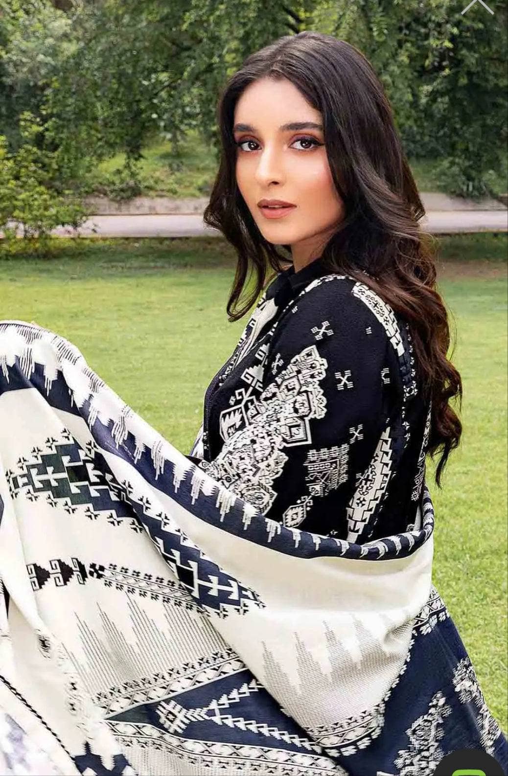 Img_gul_ahmed_khaddar_awwal_boutique