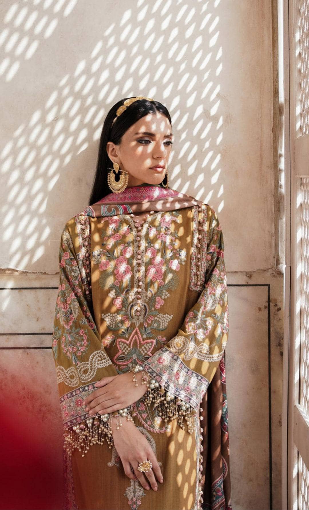 img_sana_safinaz_winter_luxury_awwal_boutique