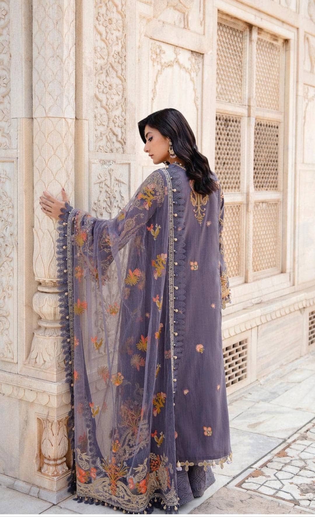 img_sana_safinaz_winter_luxury_awwal_boutique