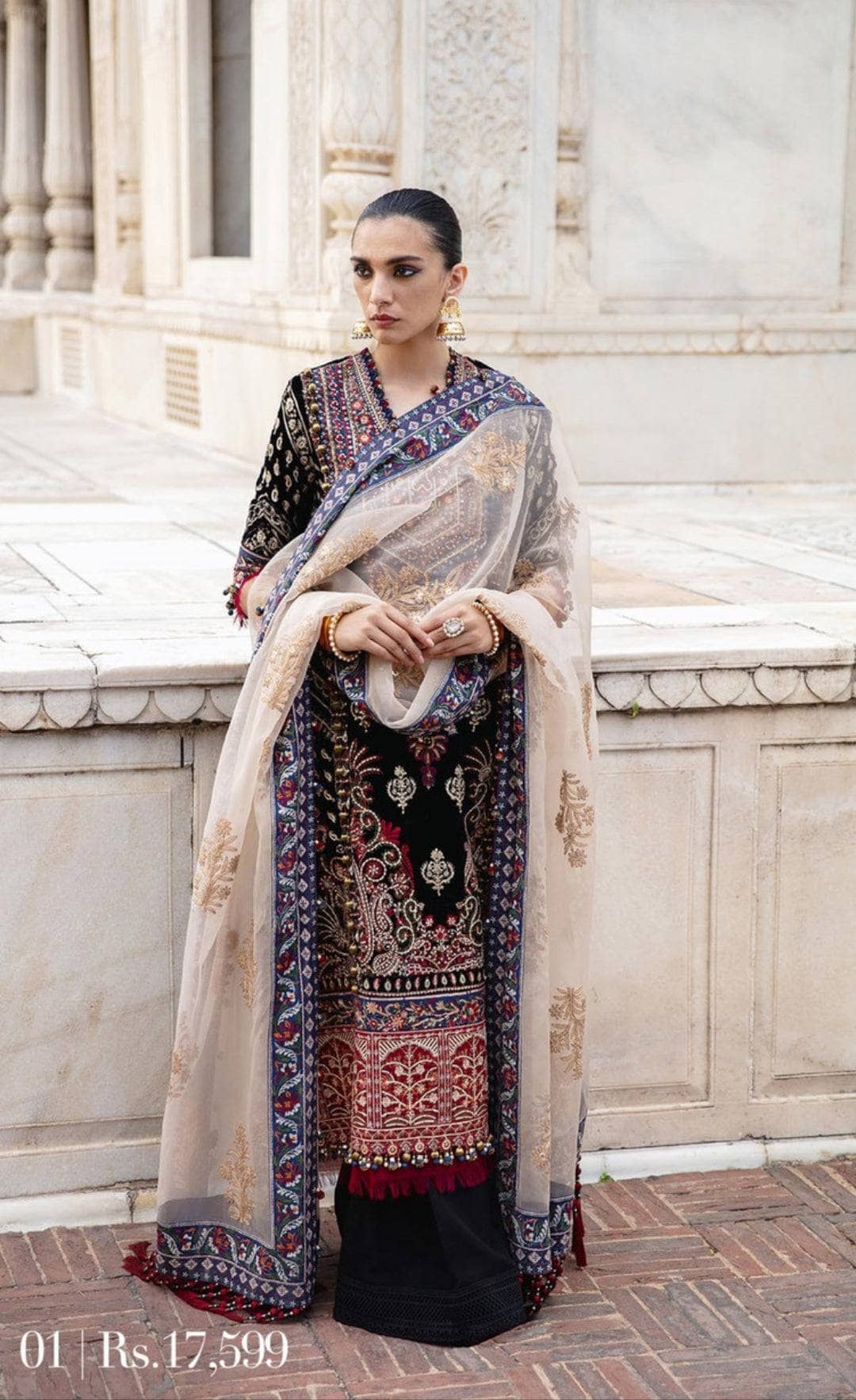 img_sana_safinaz_winter_luxury_awwal_boutique