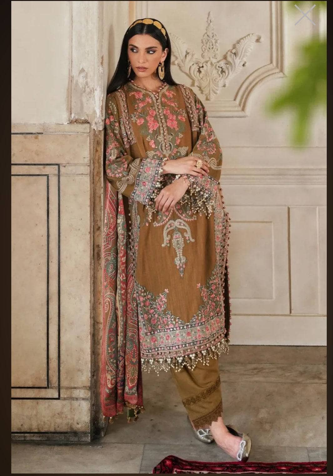 img_sana_safinaz_winter_luxury_awwal_boutique