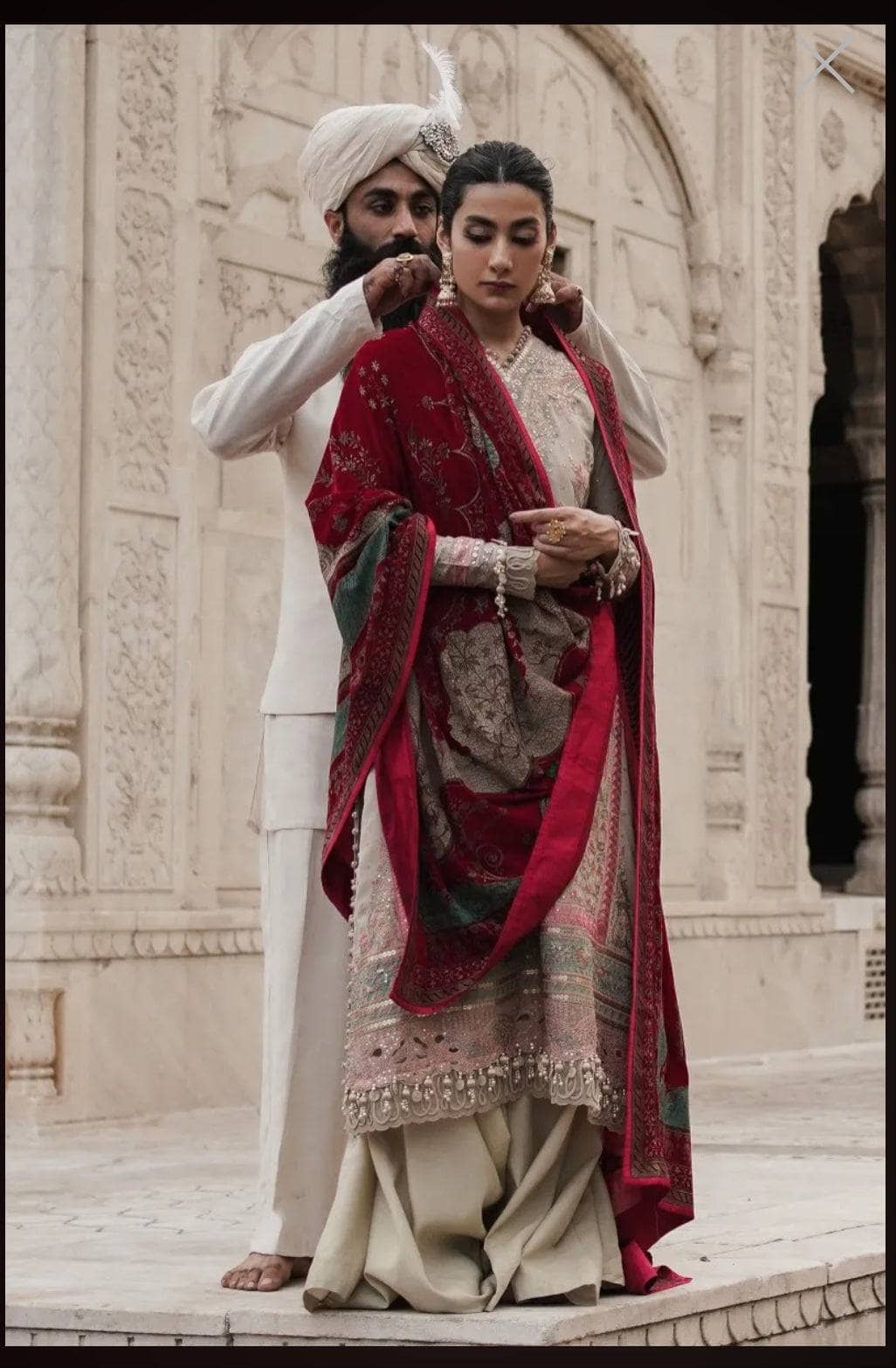 img_sana_safinaz_winter_luxury_awwal_boutique