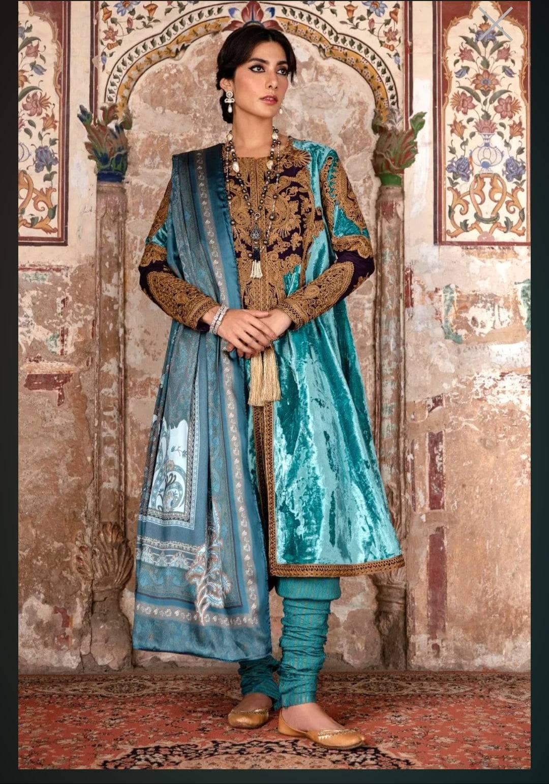 img_sana_safinaz_winter_luxury_awwal_boutique