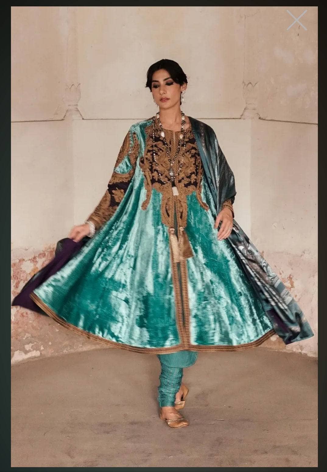 img_sana_safinaz_winter_luxury_awwal_boutique