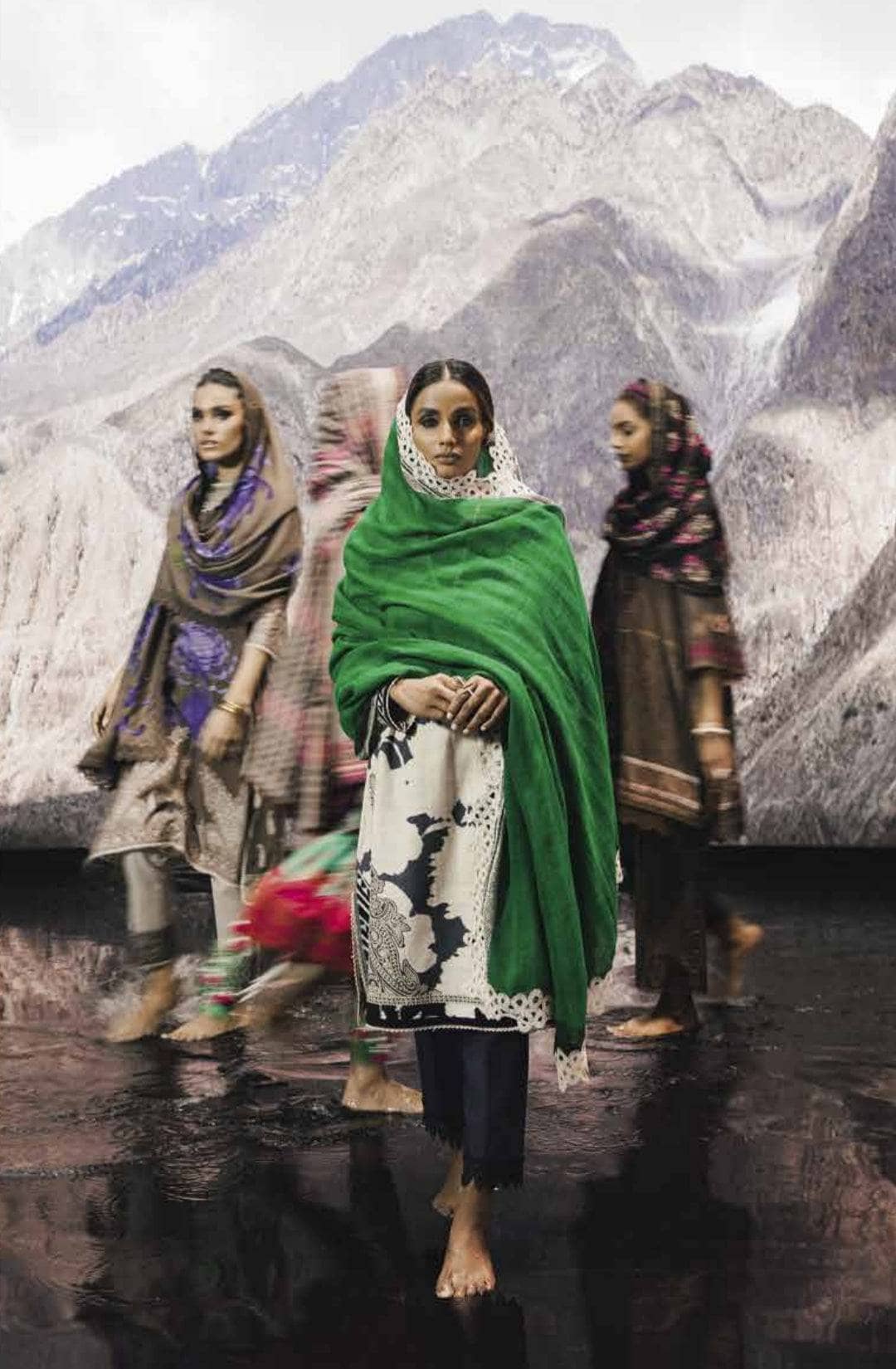 img_sana_safinaz_mahay_winter_22_awwal_boutique