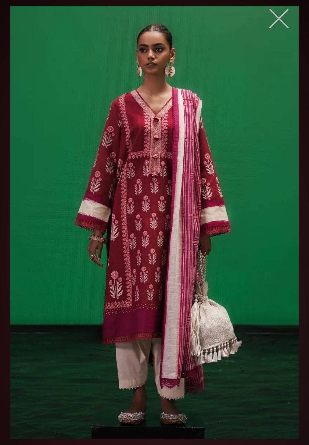 img_sana_safinaz_mahay_winter_22_awwal_boutique