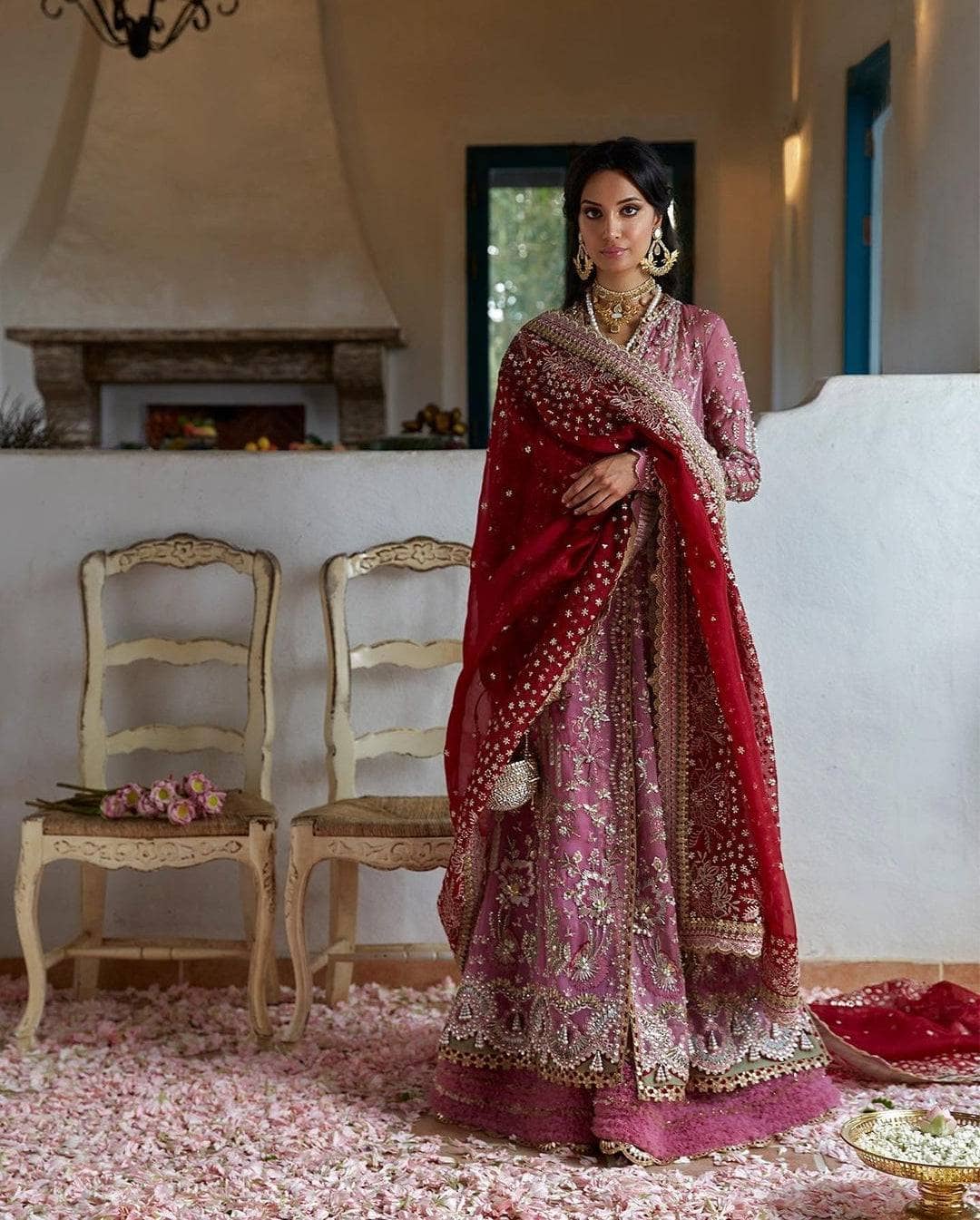 img_suffuse_by_sana_yasir_freesia_2022_wedding_edition_awwal_boutique