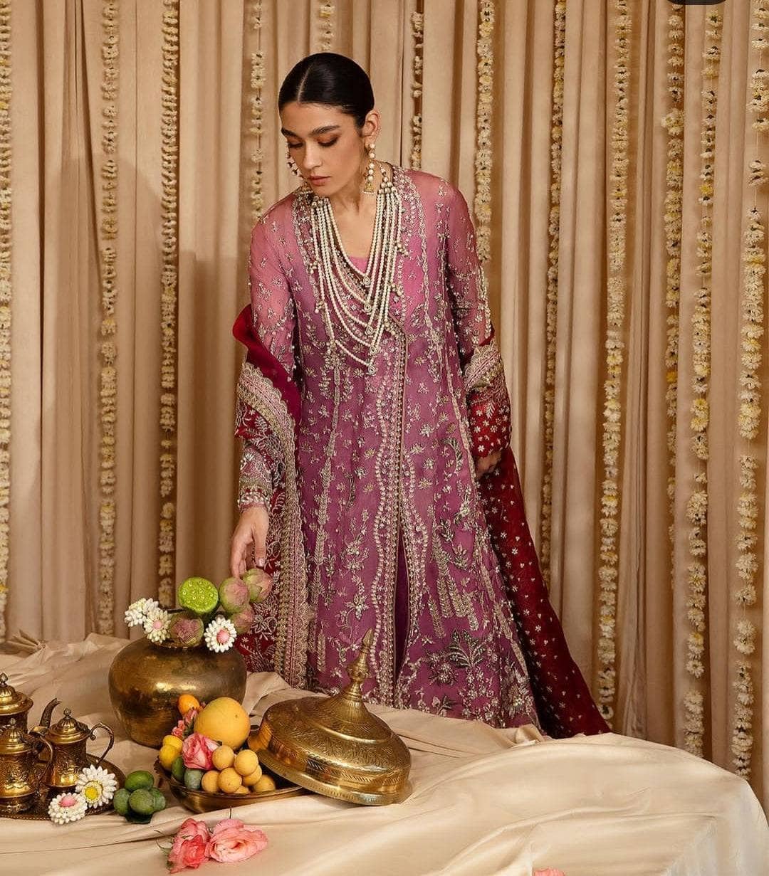 img_suffuse_by_sana_yasir_freesia_2022_wedding_edition_awwal_boutique