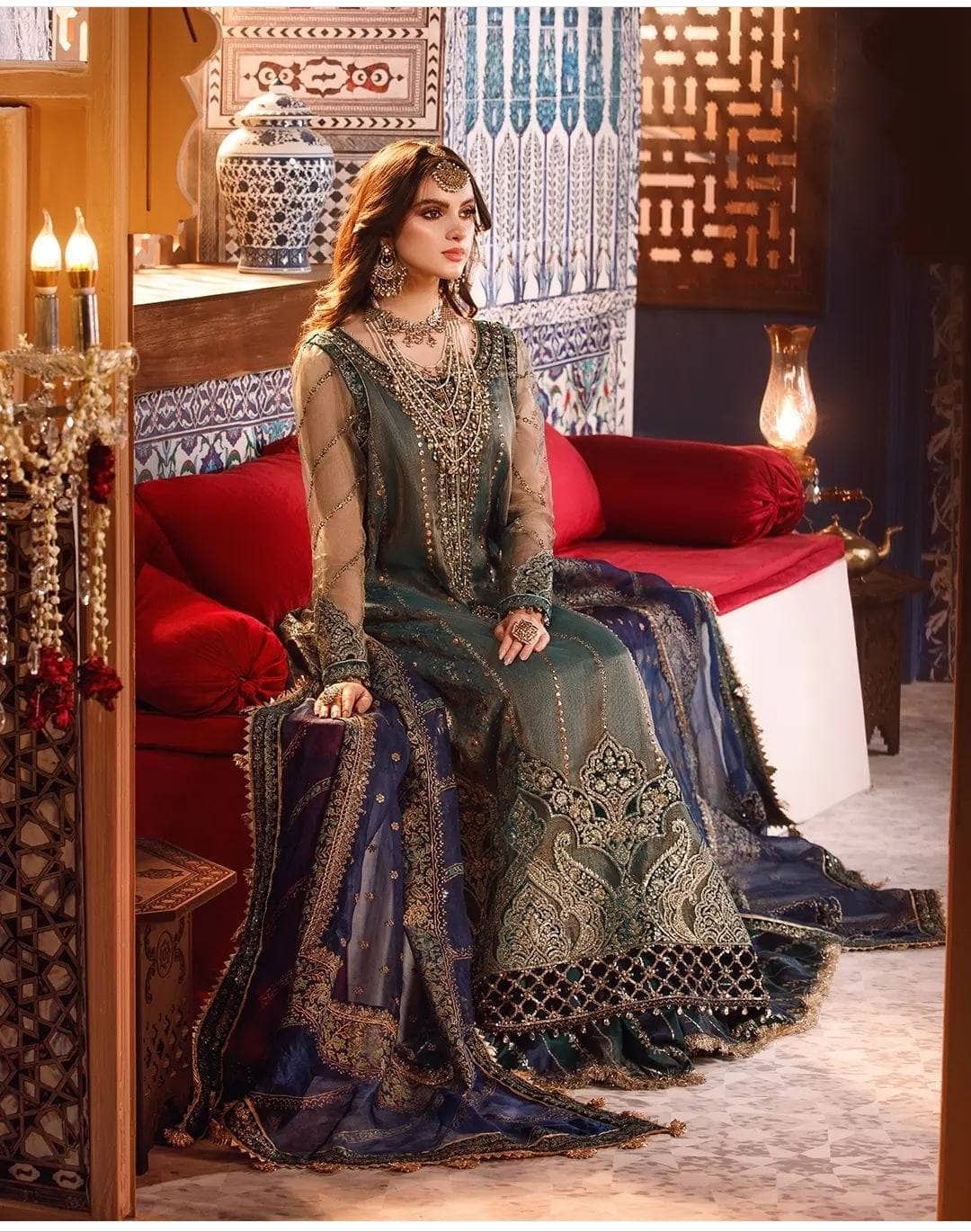 img_maria_b_mbroidered_chiffon_22_awwal_boutique