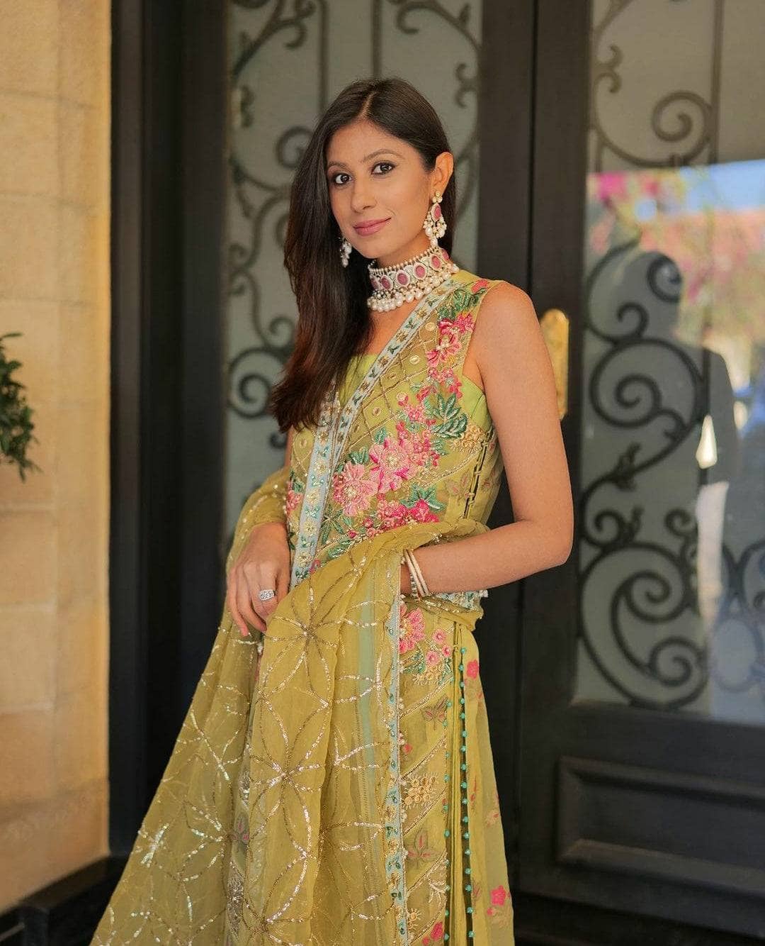 img_crimson_wedding_edition_awwal_boutique