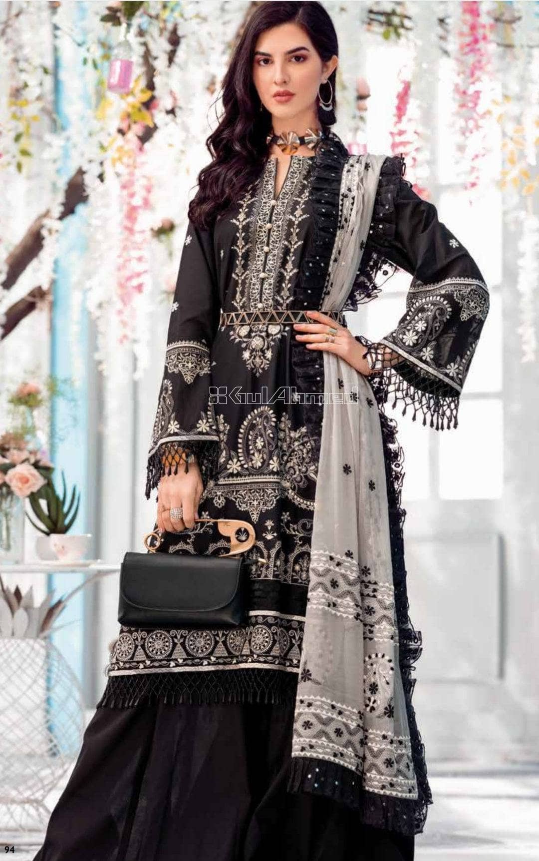 img_gul_ahmed_summer_premium_lawn_2022_awwal_boutique