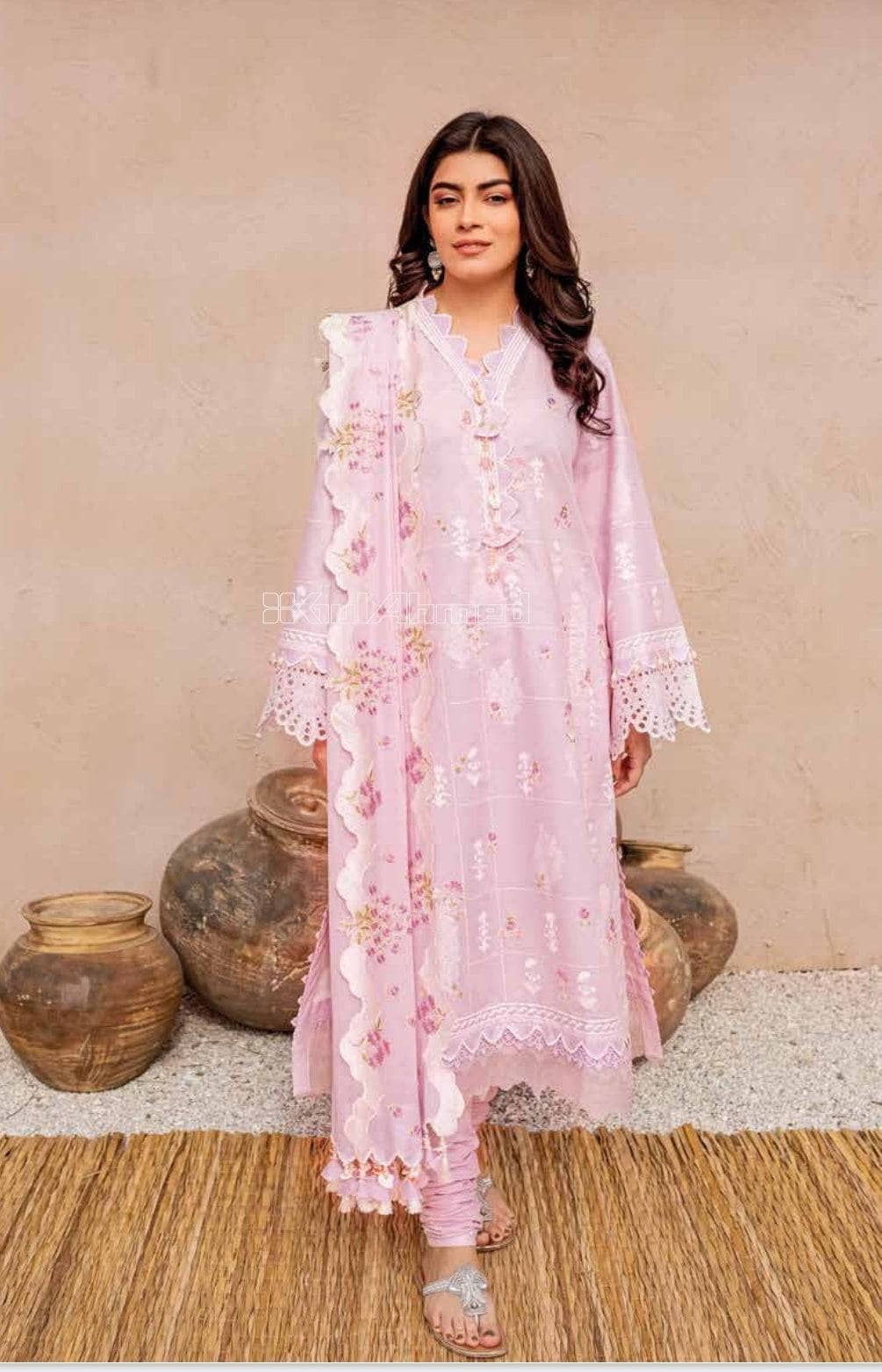 img_gul_ahmed_summer_essential_lawn_2022_awwal_boutique