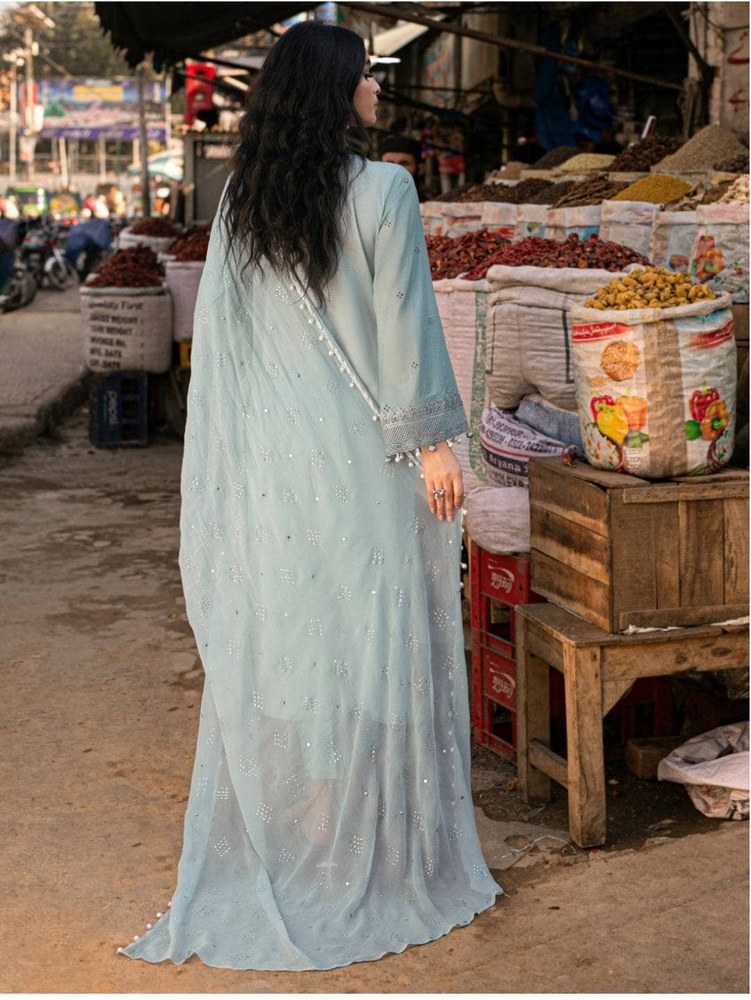 img_nureh_bazar_with_mukesh_dupatta_awwal_boutique