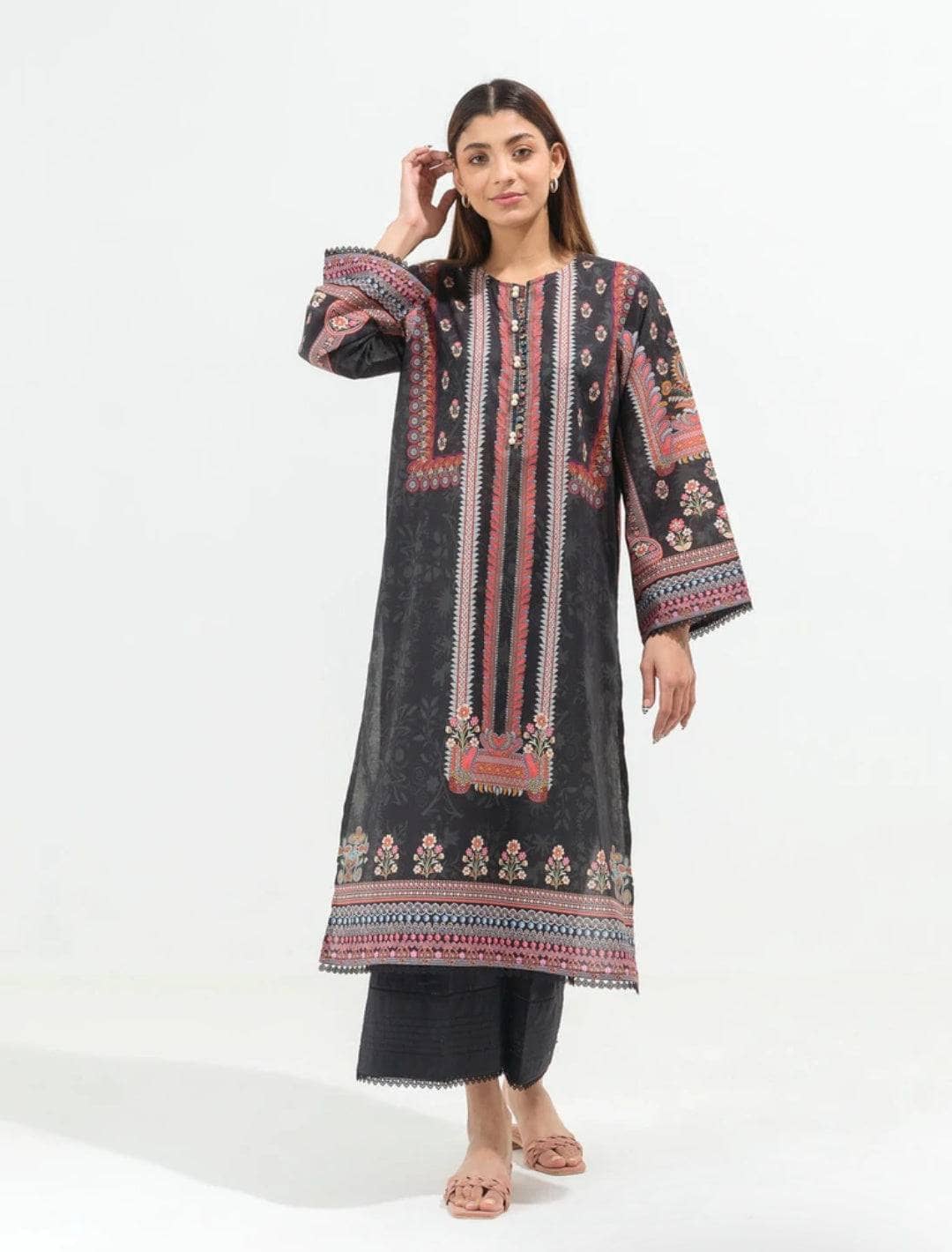 Img_beechtree_lawn_22_awwal_boutique