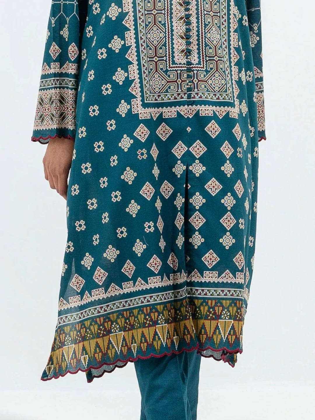 img_beechtree_lawn_22_awwal_boutique