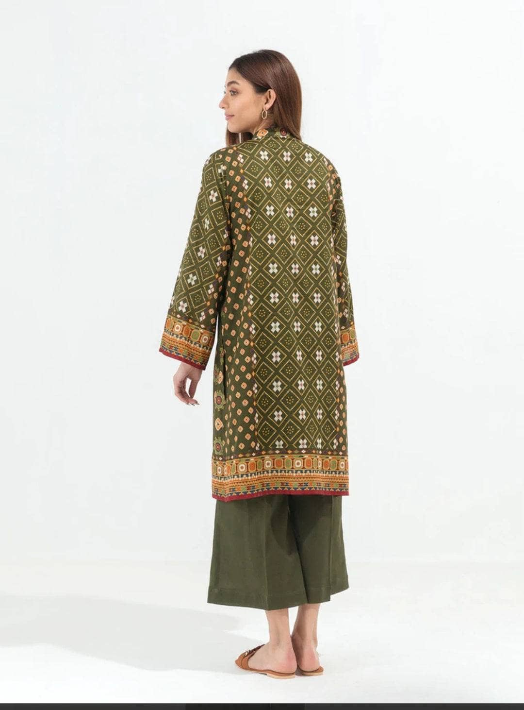 Img_beechtree_lawn_22_awwal_boutique