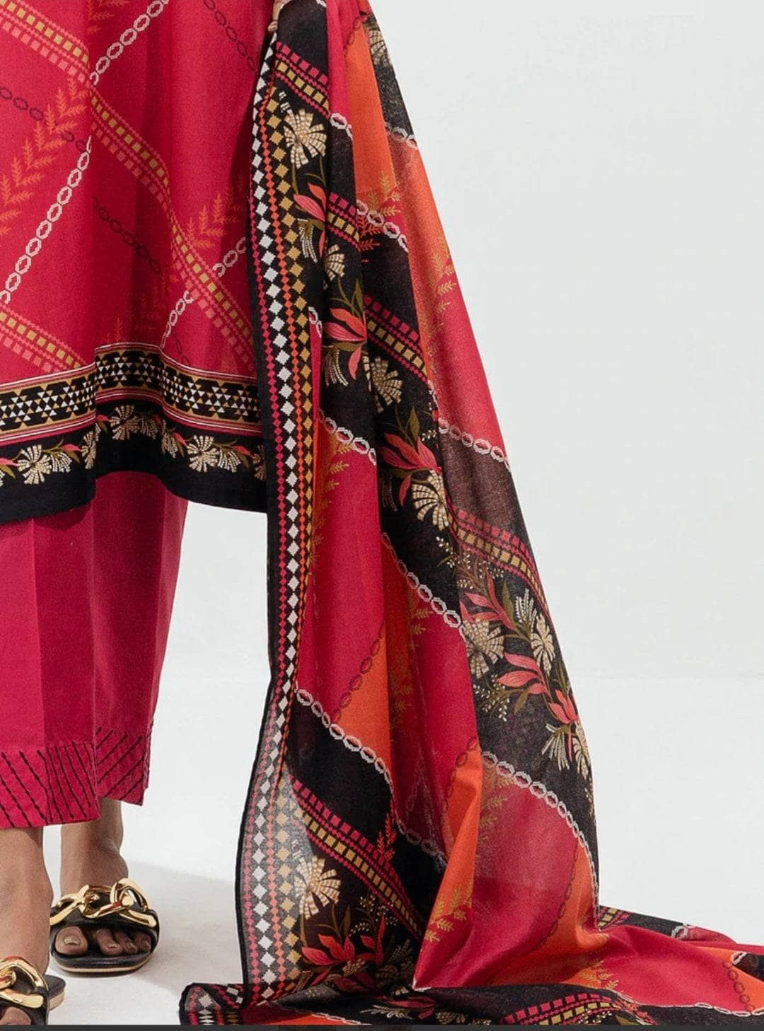 Img_beechtree_lawn_22_awwal_boutique