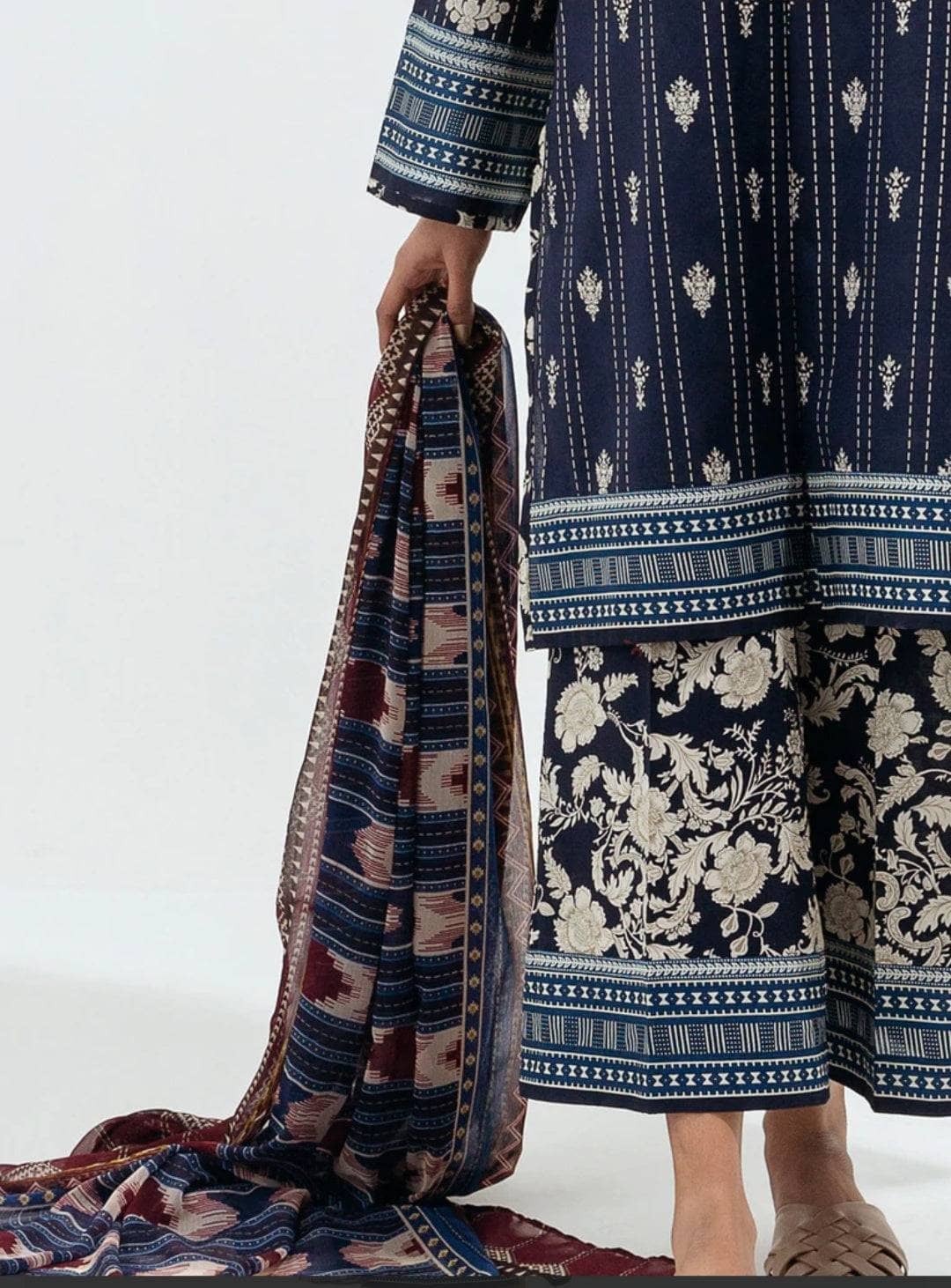 img_beechtree_lawn_22_awwal_boutique