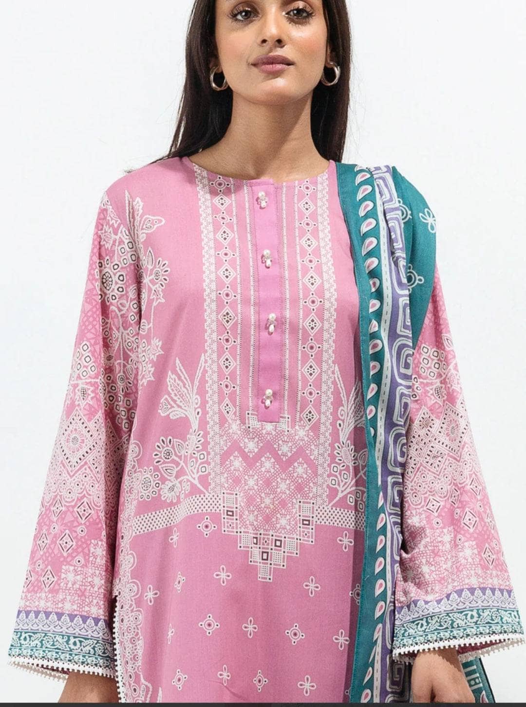 img_beechtree_lawn_22_awwal_boutique