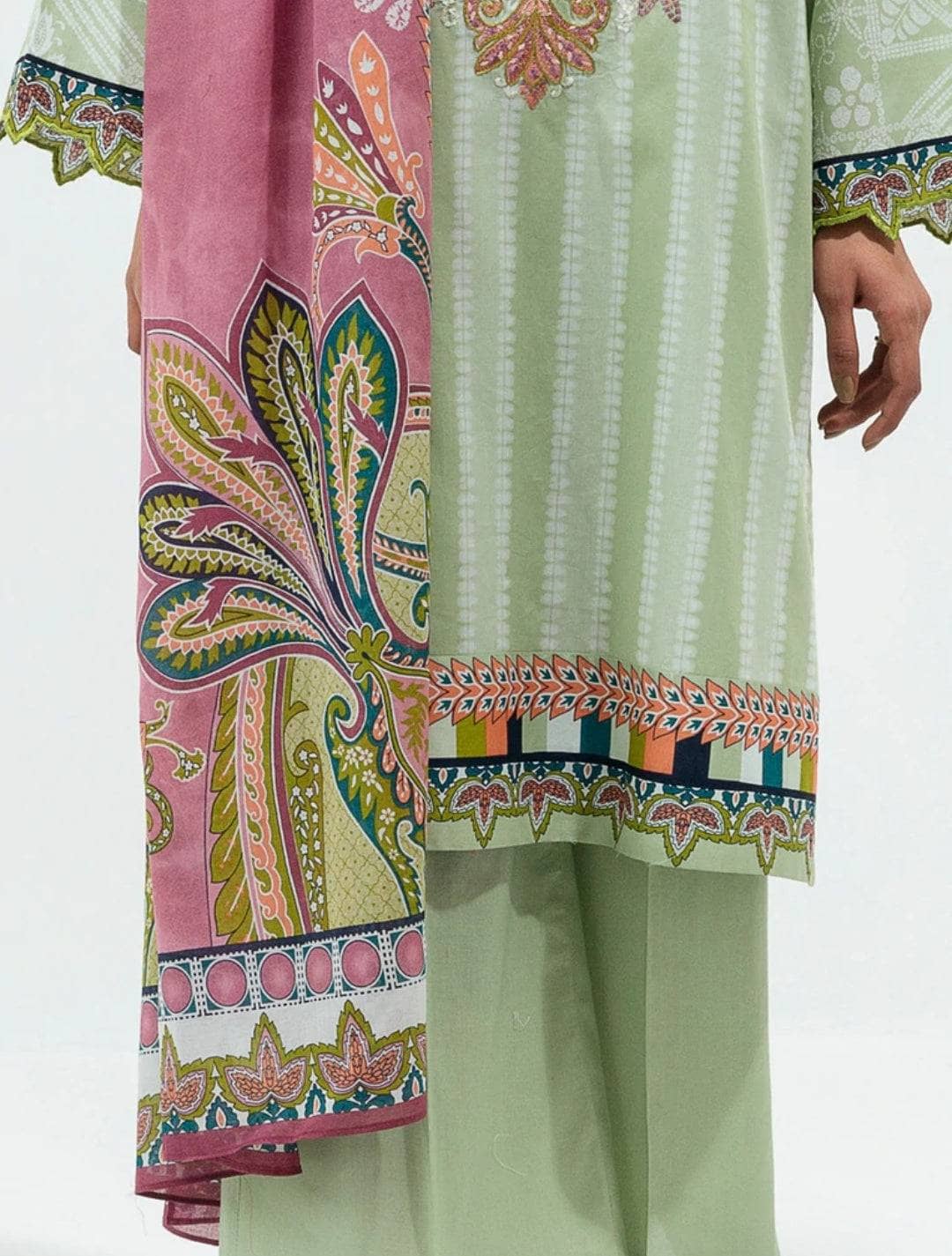 img_beechtree_lawn_22_awwal_boutique