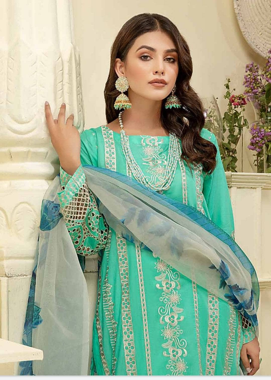 img_charizma_embroidered_lawn_22_awwal_boutique