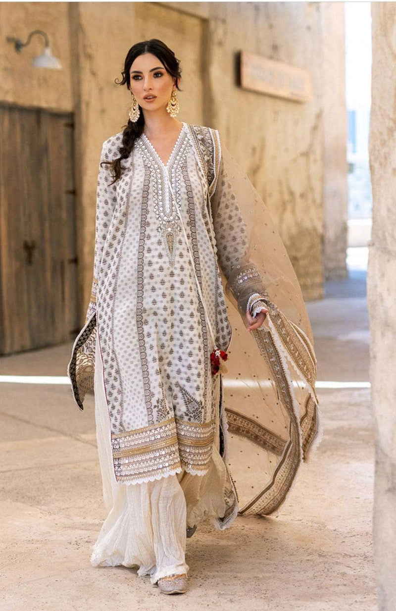 img_sobia_nazir_vital_lawn_22_awwal_boutique