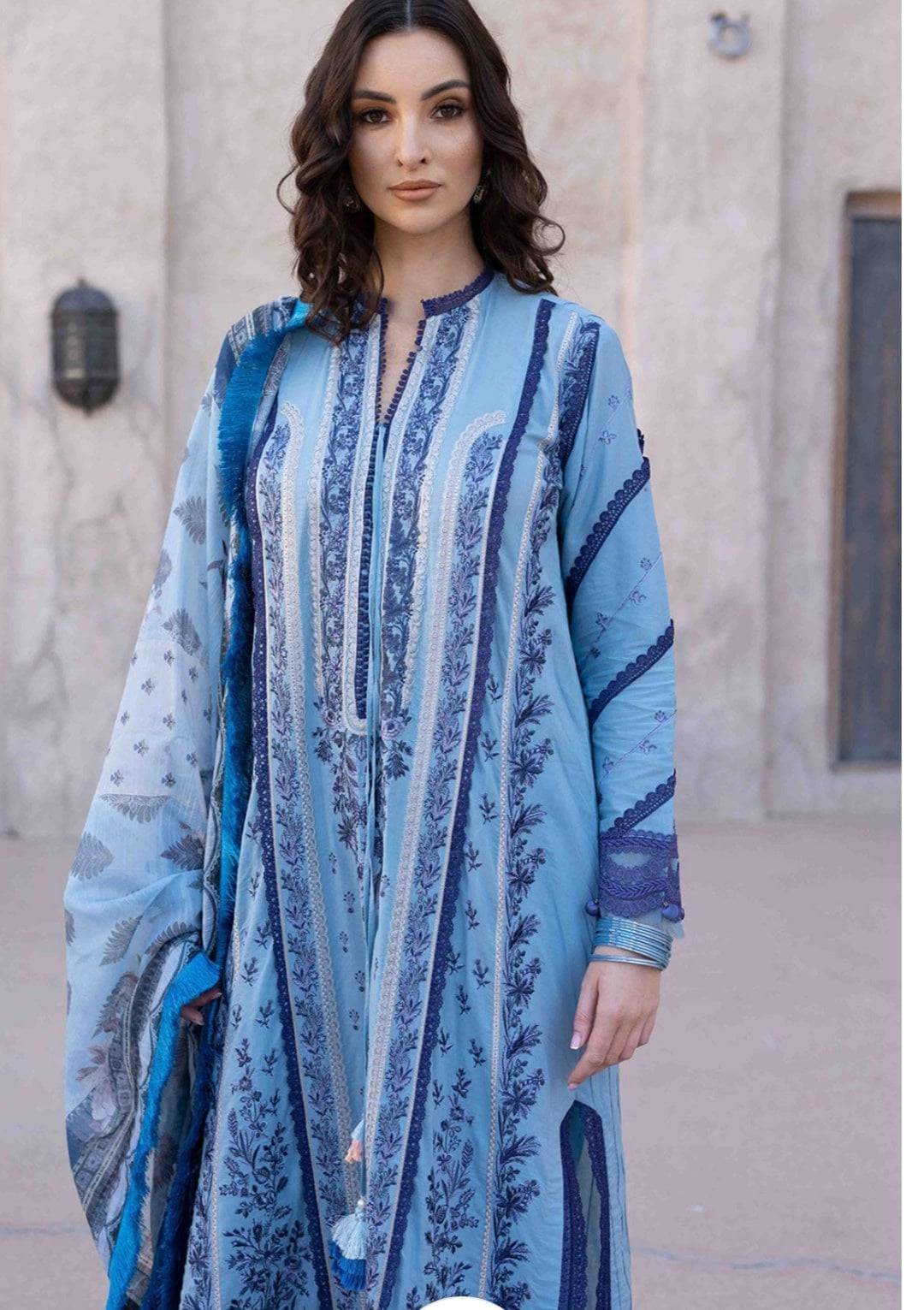 img_sobia_nazir_vital_lawn_22_awwal_boutique