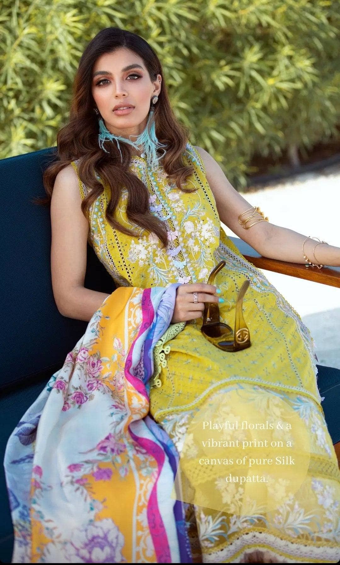 img_farah_talib_aziz_lawn_22_awwal_boutique