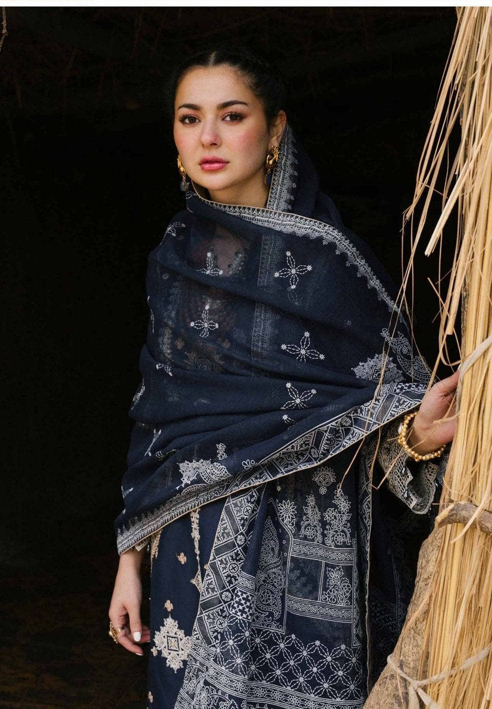 img_qalmakar_luxury_lawn_22_awwal_boutique