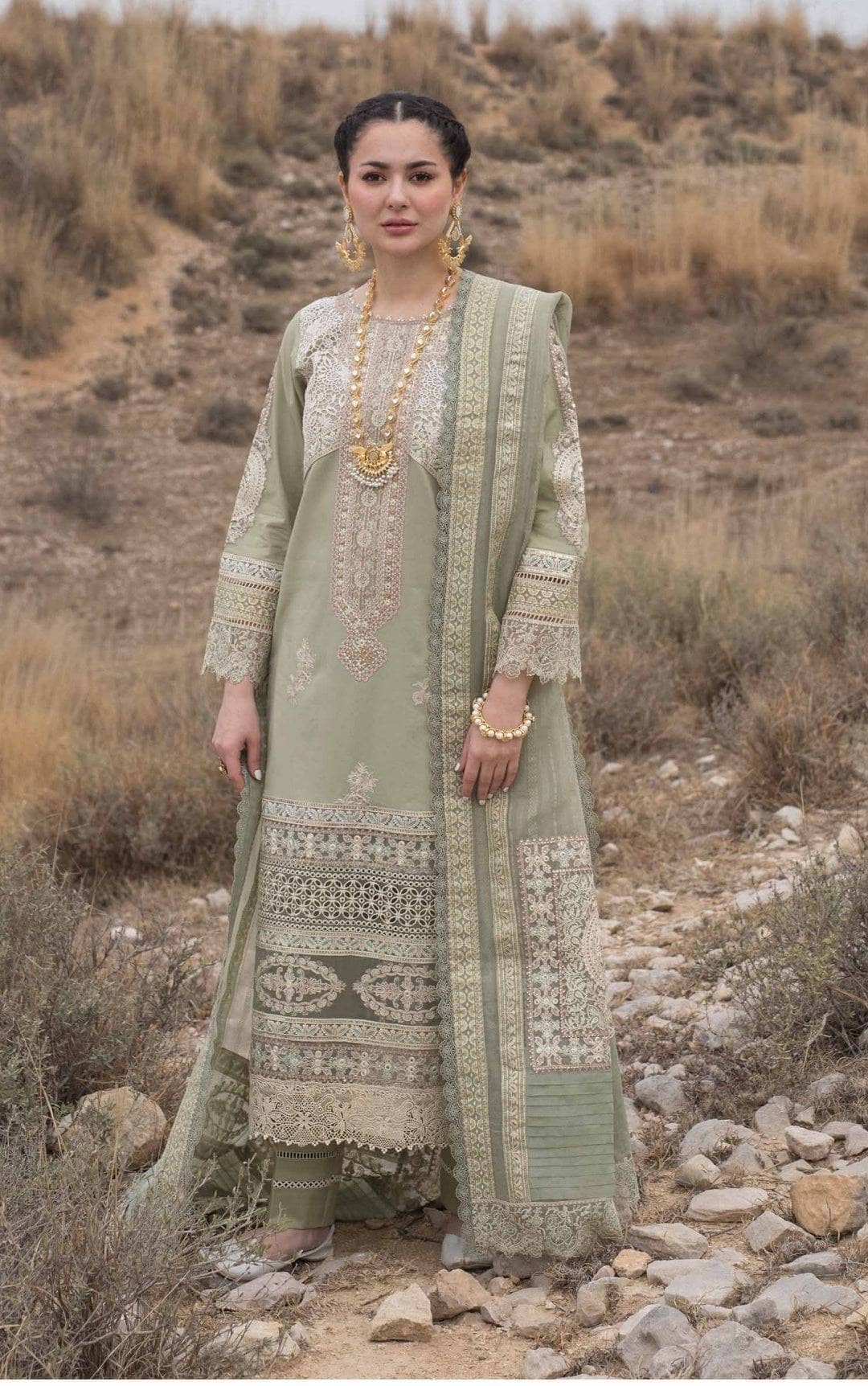 img_qalmakar_luxury_lawn_22_awwal_boutique