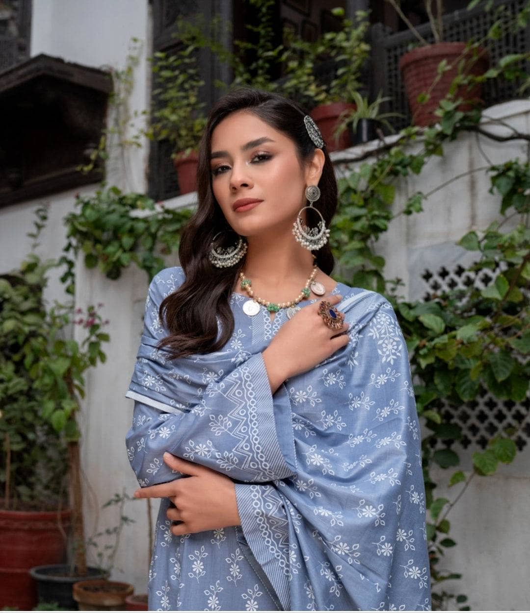 img_pakistani_low_range_suits_awwal_boutique