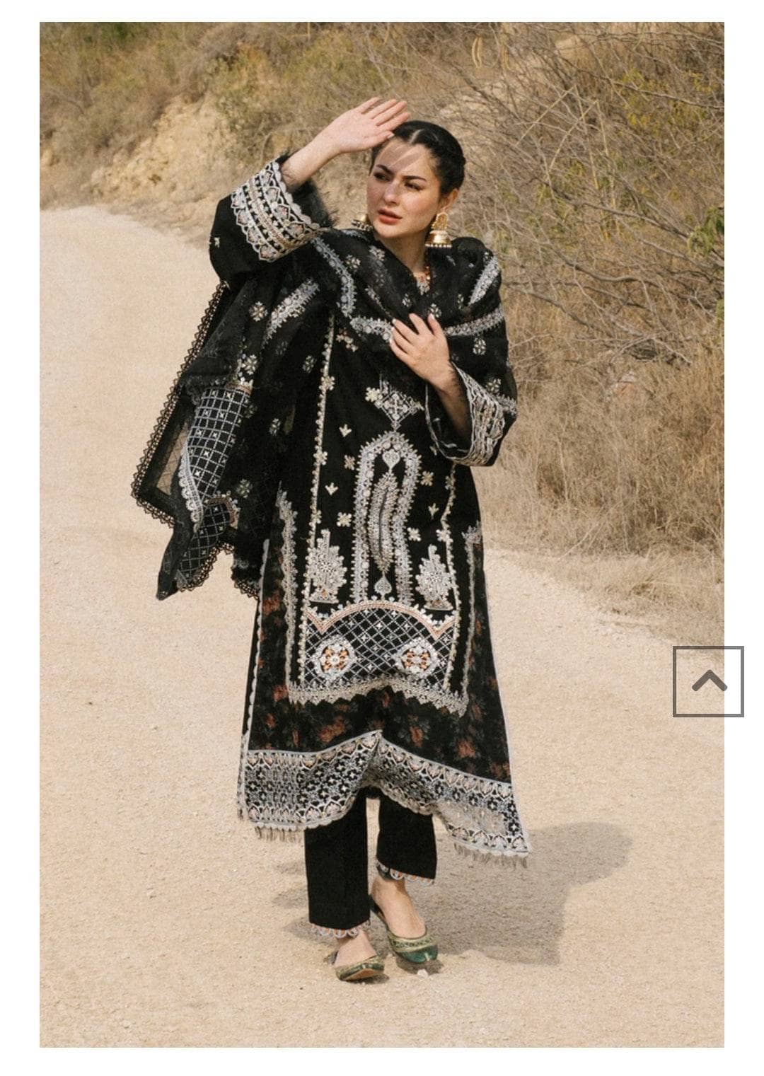 img_qalmakar_luxury_lawn_22_awwal_boutique