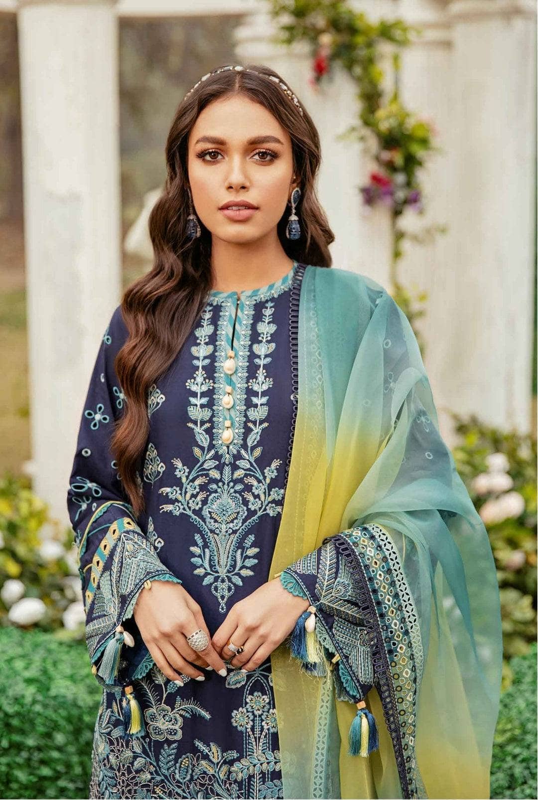 img_afrozeh_lawn_awwal_boutique