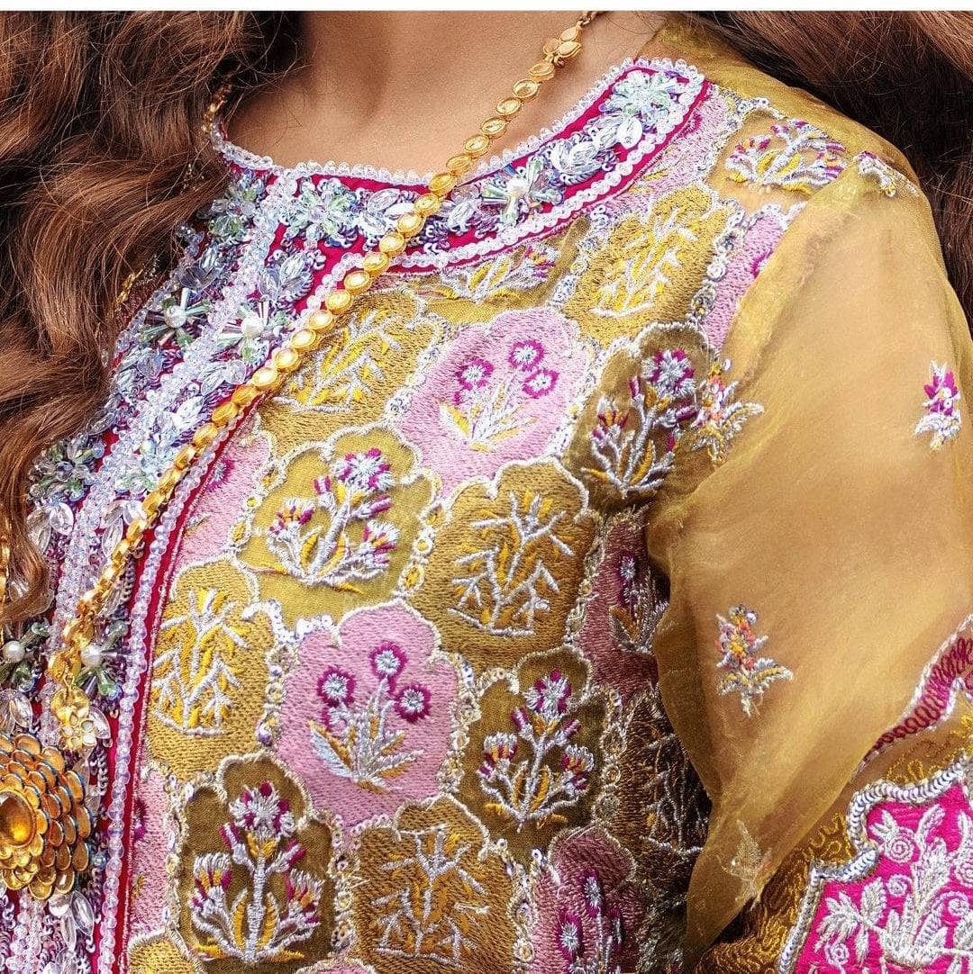 img_maryam_hussain_wrdding_awwal_boutique