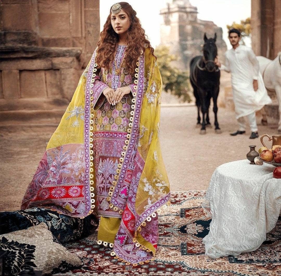 img_maryam_hussain_wrdding_awwal_boutique