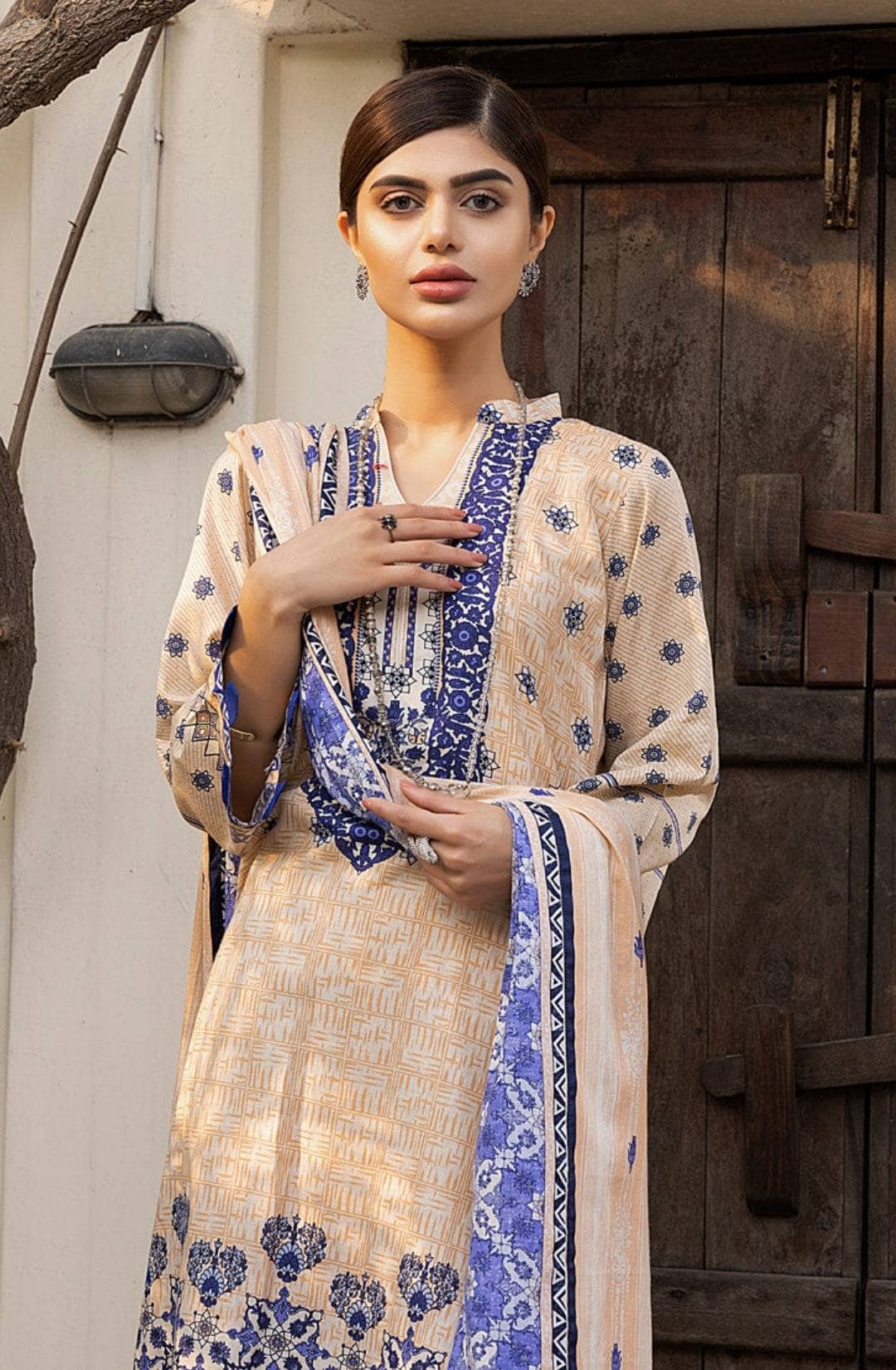 img_iram_misha_daily_wear_lawn_22_awwal_boutique
