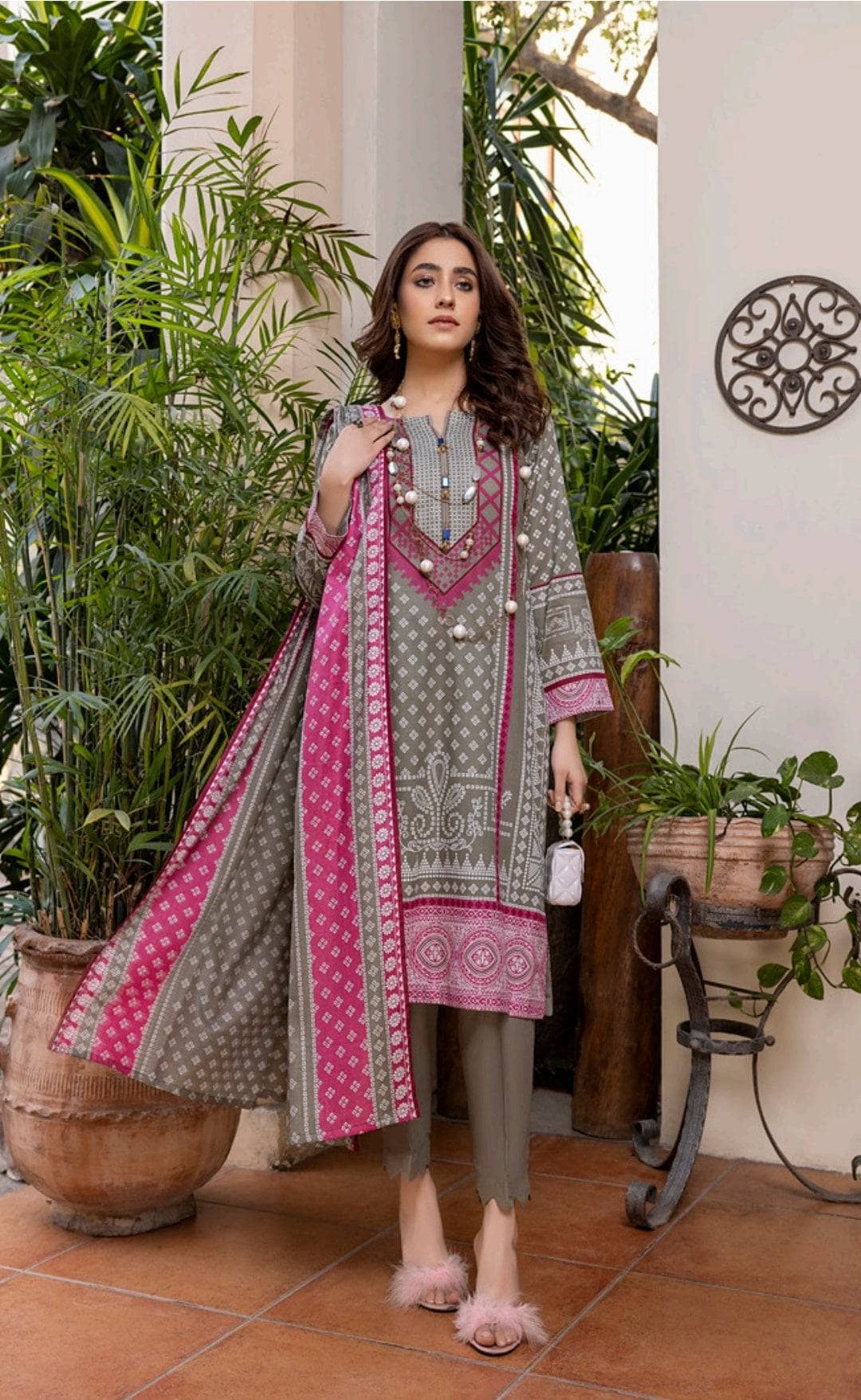 img_iram_misha_daily_wear_lawn_22_awwal_boutique