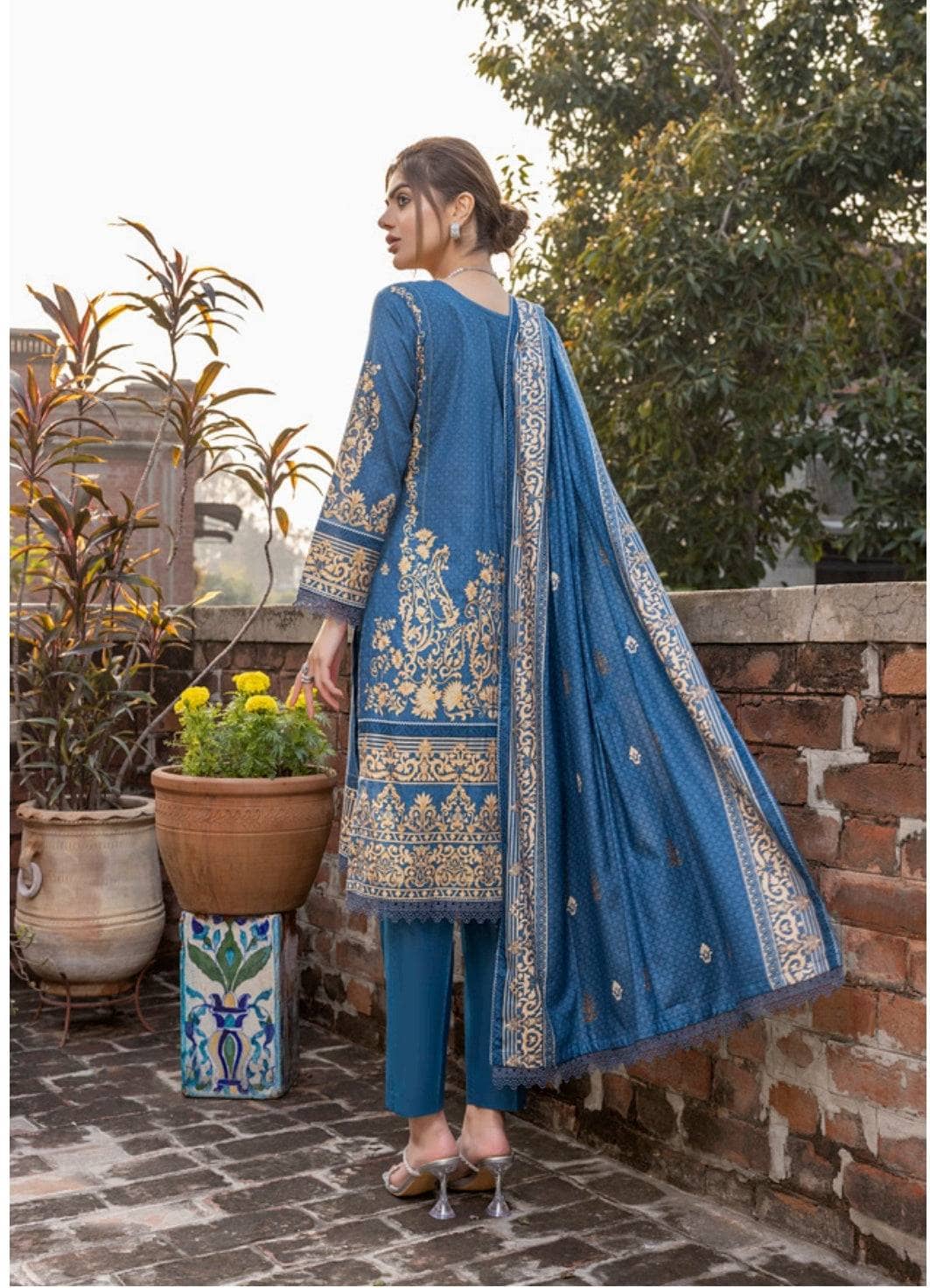 img_iram_misha_daily_wear_lawn_22_awwal_boutique