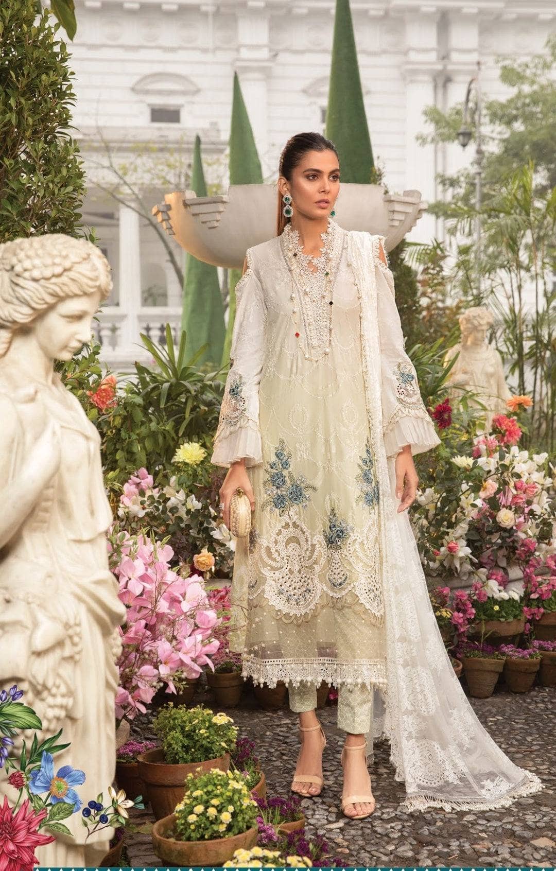 img_maria_b_lawn_22_awwal_boutique