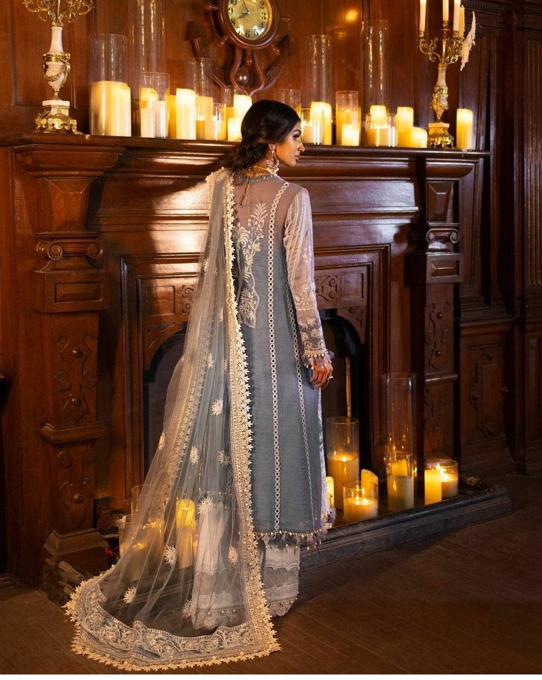 img_sana_safinaz_luxury_lawn_22_awwal_boutique