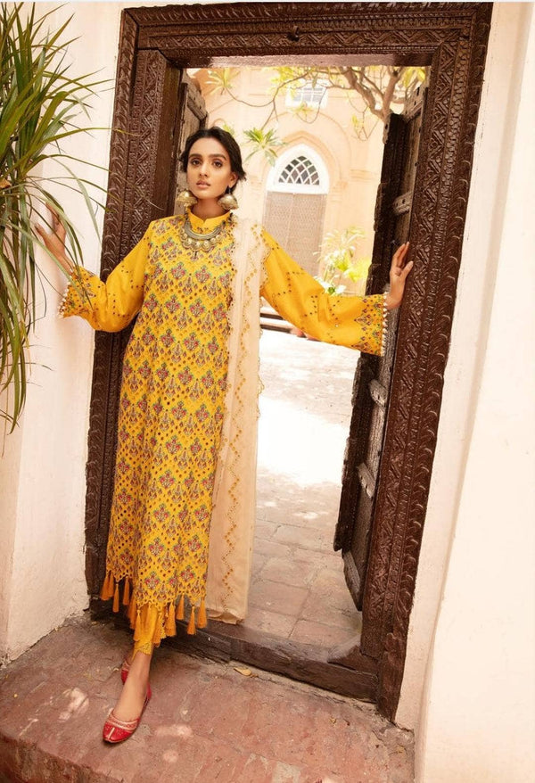 img_anchal_by_khoobsurat_lawn_22_awwal_boutique