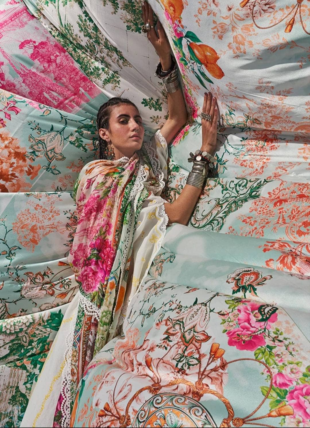 img_lawnkari_lawn_22_awwal_boutique