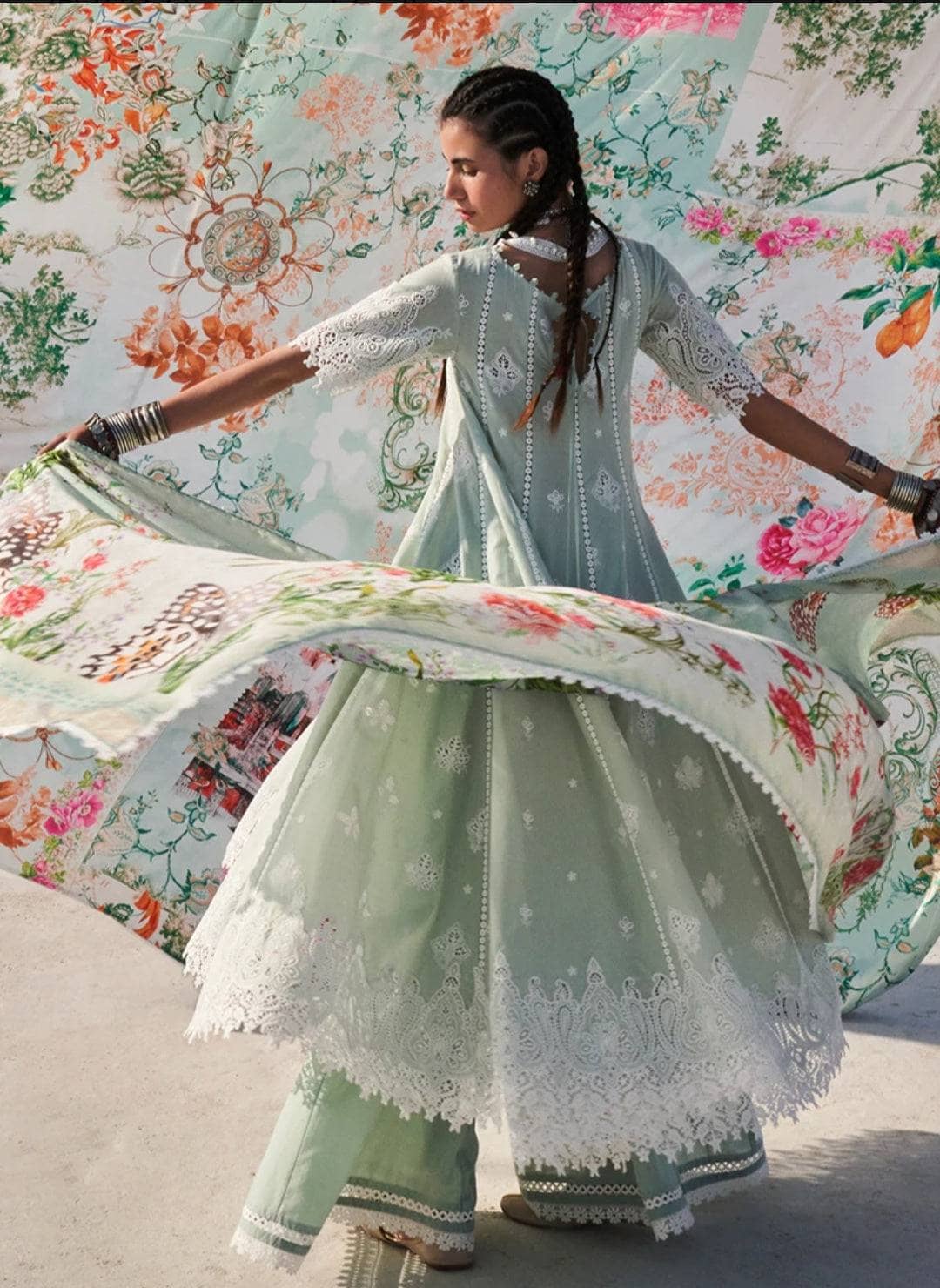 img_lawnkari_lawn_22_awwal_boutique