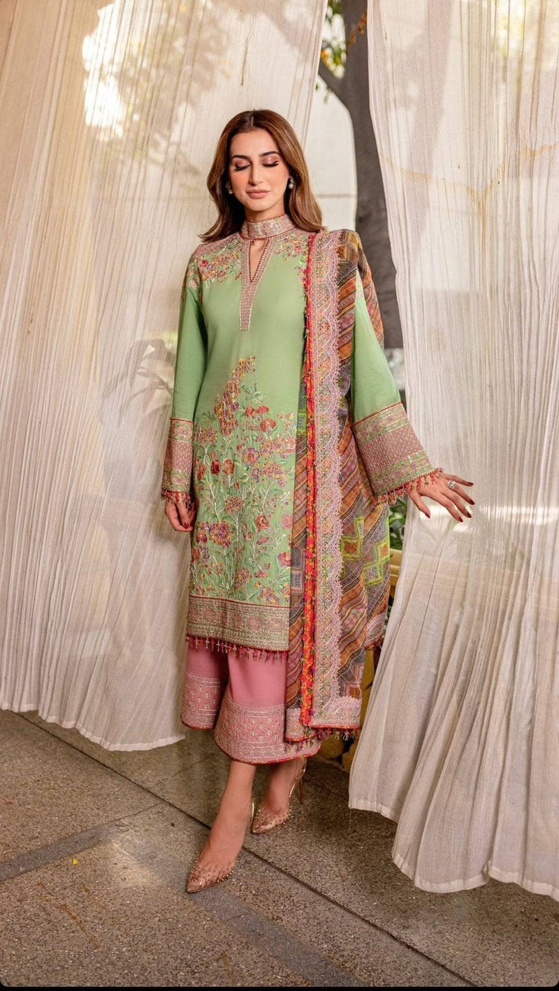 img_hussain_rehar_lawn_awwal_boutique