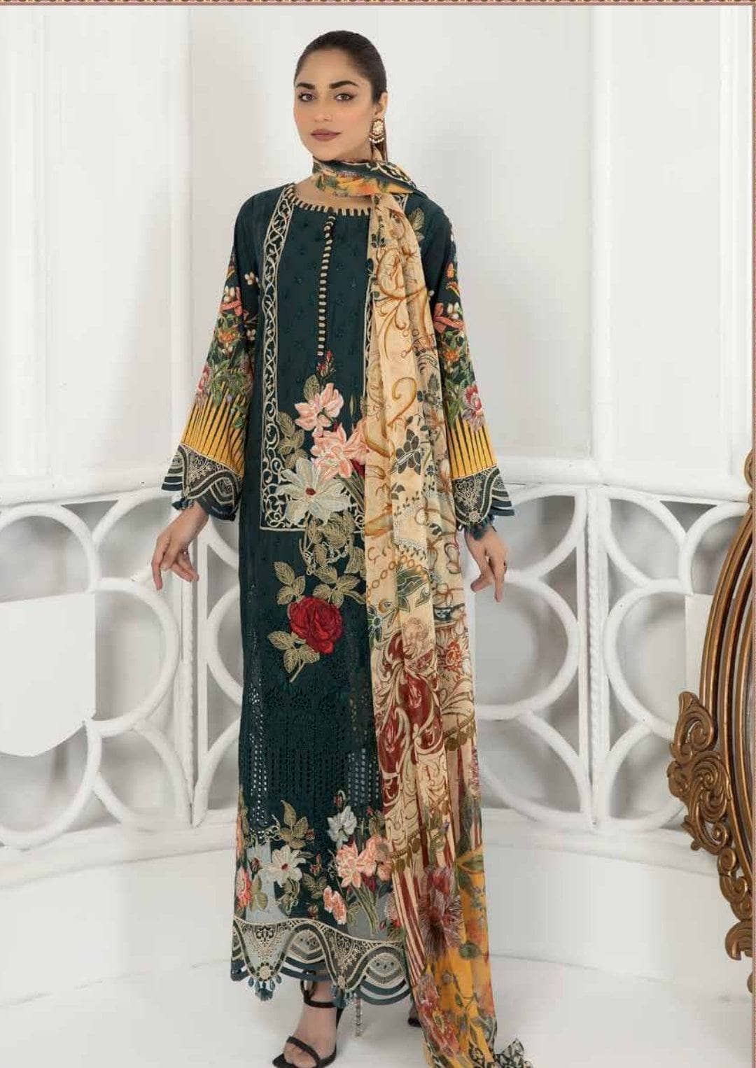 img_adans_libas_festive_chikankari_lawn_22_awwal_boutique