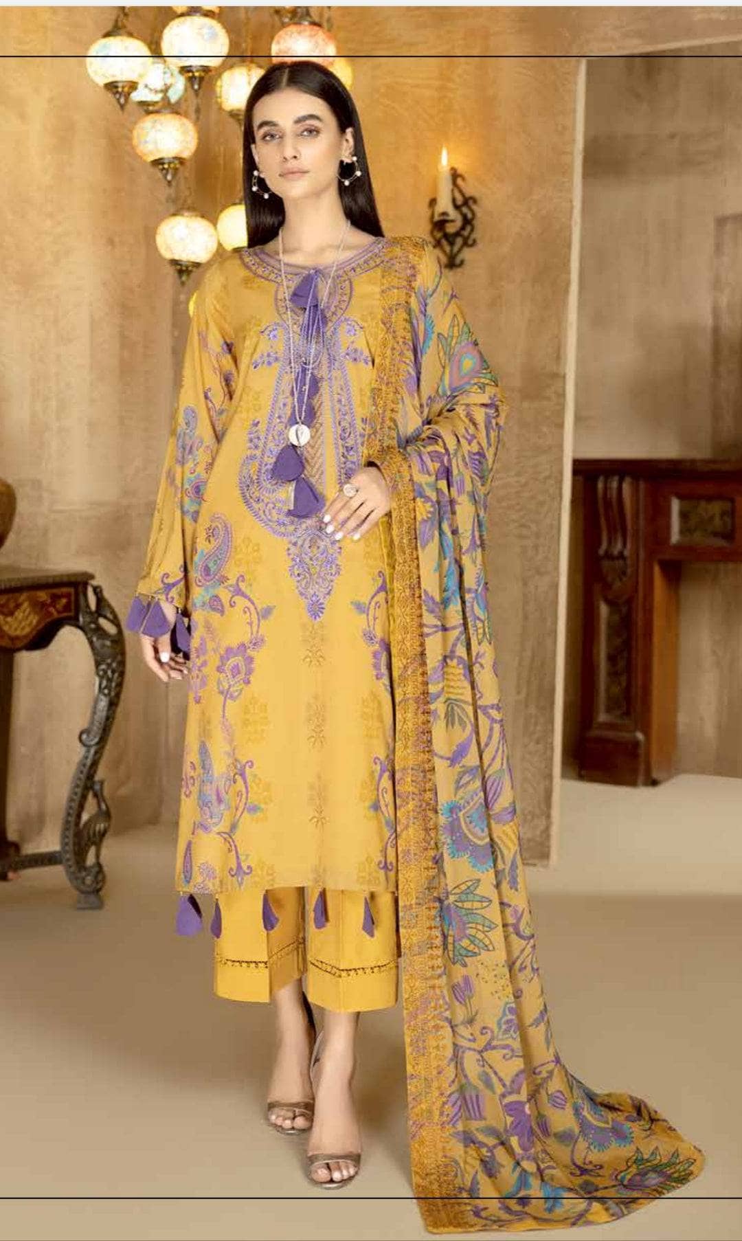 Img_charizma_aniiq_lawn_22_awwal_boutique