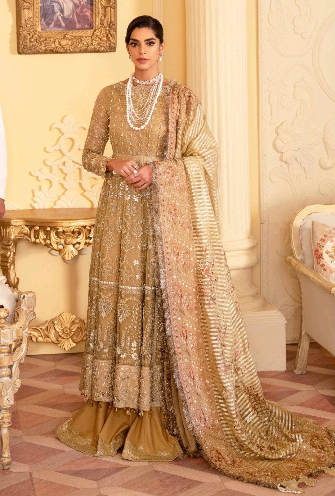 img_nureh_secret_garden_royal_palace_awwal_boutique