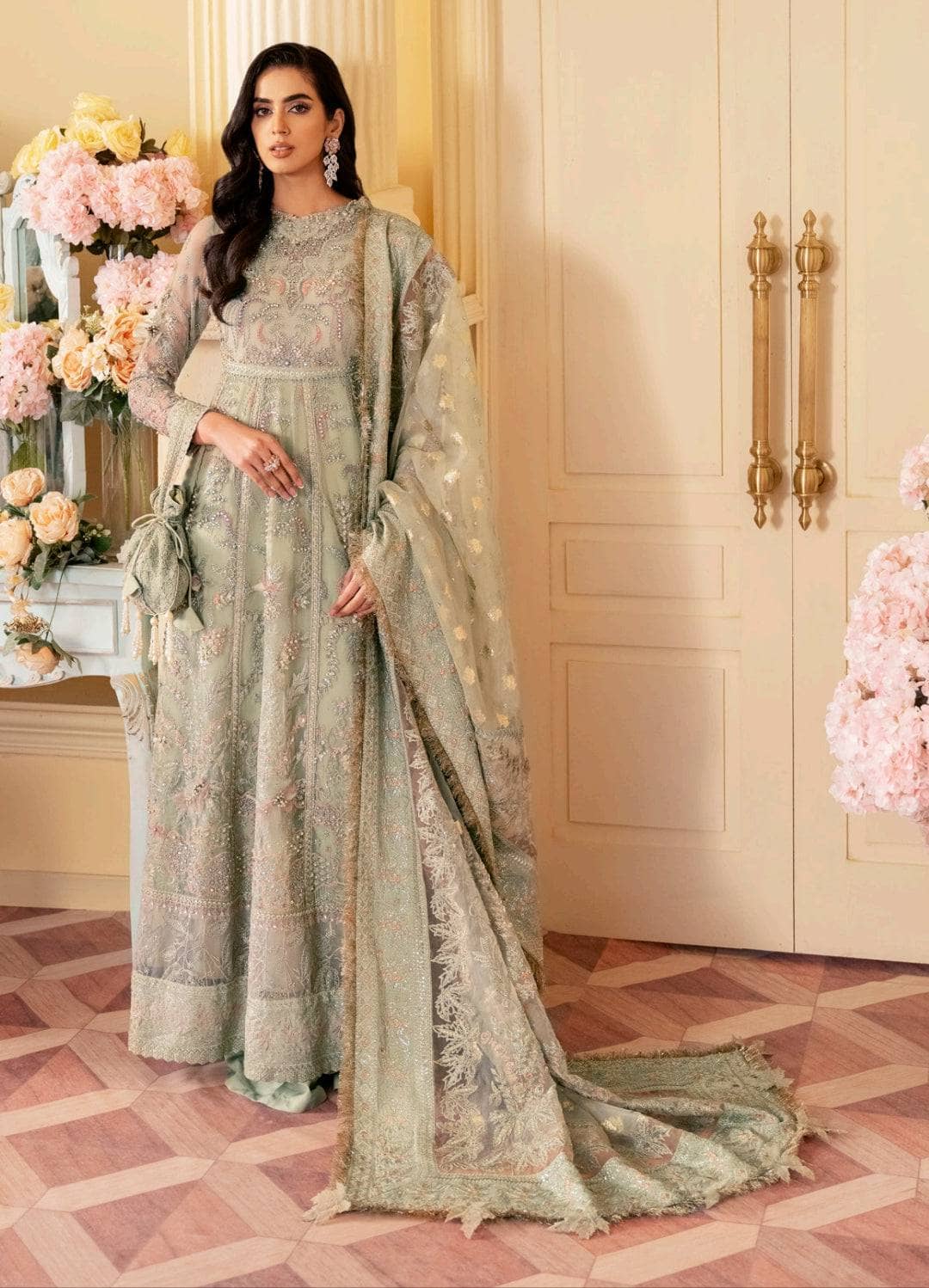 img_nureh_secret_garden_royal_palace_awwal_boutique